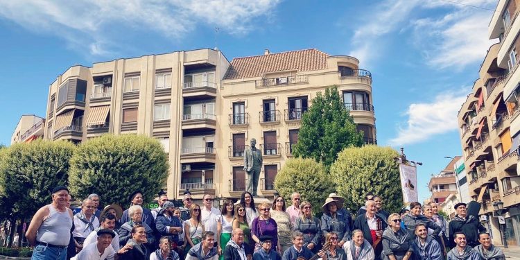 Farmacia Penadés y Jesús Andújar, Vendimiadores del Año 2022 de la IX Fiesta de la Vendimia Tradicional