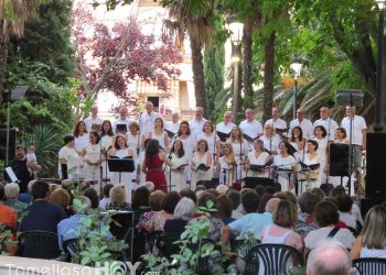 La Coral del Conservatorio llena de música la Glorieta de María Cristina con su Concierto Fin de Verano