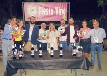 Más de 2 mil personas llenan los Jardines del Parque en la décima edición de la Fiesta del Vino
