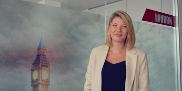 Alice Holland, británica en Tomelloso: «He sentido mucha pena por la muerte de Isabel II, era muy querida y carismática»