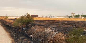 Extinguido un incendio en el acceso a Tomelloso por la carretera de la Alavesa