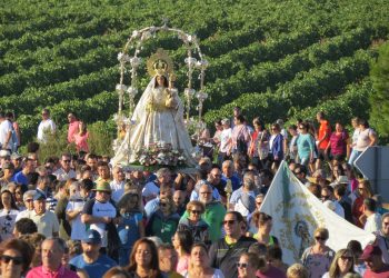 Tomelloso se vuelca con la Virgen de las Viñas en su regreso al Santuario de Pinilla