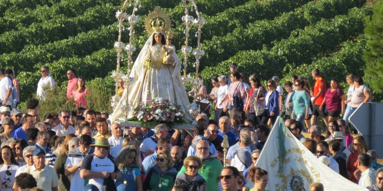 Tomelloso se vuelca con la Virgen de las Viñas en su regreso al Santuario de Pinilla