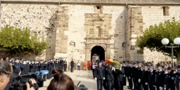 VÍDEO: Argamasilla de Calatrava despide conmocionada a los fallecidos en el tiroteo Alejandro Congosto y José Luis Fernández