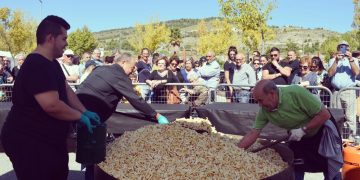 Las migas de Tomelloso ponen el broche de oro en Ibi a un gran fin de semana de hermanamiento