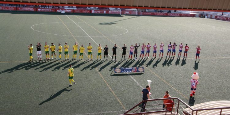 El Atlético Tomelloso no puede repetir la victoria de la semana pasada y cae goleado en Torrijos