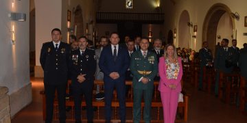 La Guardia Civil de Tomelloso honra a su patrona, la Virgen del Pilar, con una misa en la Iglesia de la Asunción