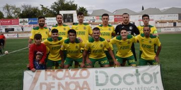 El Atlético Tomelloso no puede competir con los equipos grandes de la categoría y pierde contra el Quintanar del Rey