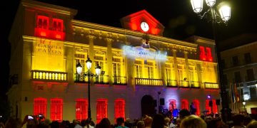El Ayuntamiento de Tomelloso se iluminará con los colores de la bandera de España por el Día de la Hispanidad