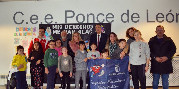 El Colegio Ponce de León de Tomelloso recibe la certificación de Centro Saludable