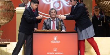 El 04.074 y 45.250, segundo y tercer premio del Sorteo de Navidad, pasan de largo por Castilla-La Mancha