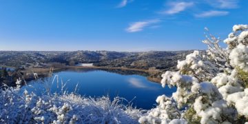 Las espectaculares imágenes de la nieve tiñendo de blanco el Parque Natural de las Lagunas de Ruidera