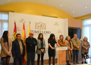 Presentada la nueva junta local de la Asociación Española Contra el Cáncer en el Ayuntamiento de Tomelloso