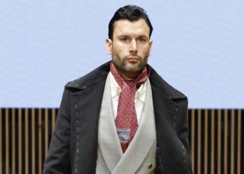 El diseñador castellano-manchego que ha triunfado en la Mercedes-Benz Fashion Week de Madrid