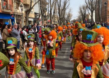 Peter Pan, Scooby Doo, indios, animadores o egipcios: multitudinario Desfile Escolar de carnaval en Tomelloso