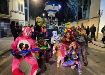 «Violonchelo», «Alien contra Depredator» y «Fortnite», ganadores del Concurso de Máscara Espontánea de Tomelloso