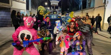«Violonchelo», «Alien contra Depredator» y «Fortnite», ganadores del Concurso de Máscara Espontánea de Tomelloso