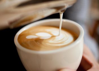 Consternación en Manzanares por la muerte de Irene al tomar un café con leche siendo alérgica
