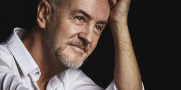 Carlos Hipólito llega a Tomelloso con el recital poético «Madre» el próximo 23 de abril dentro de «La Cultura del Vino»