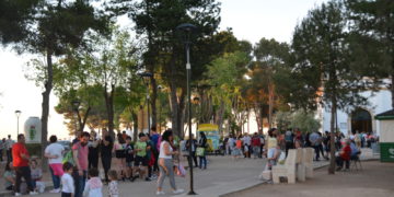 Tomelloso se vuelca con la tradición de San Marcos comiéndose el «hornazo» en una Pinilla con lleno total