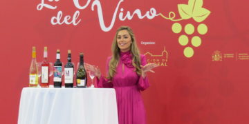 María Morales reúne a 500 personas en el Pabellón San José durante la cata de «La Cultura del Vino» previa a Fenavin