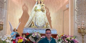 Félix Godoy: «La Virgen de las Viñas ha ido vestida con color y bordados porque, en Romería, gusta que tenga más vida»
