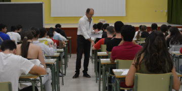 Comienzan sin incidencias los exámenes de la EVAU en el Instituto Eladio Cabañero de Tomelloso