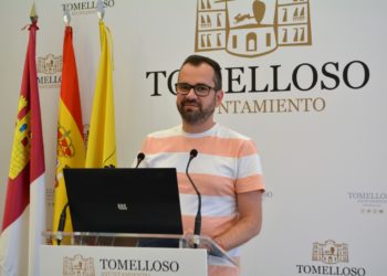 Raúl Zatón: «La programación de Feria y Fiestas 2023 está cerrada menos los conciertos, para los que quedan 300.000 euros»