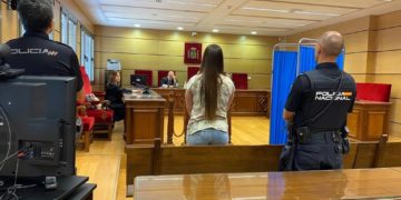 Acepta 7 años y 6 meses de cárcel tras reconocer que apuñaló 3 veces a su ex pareja con un cuchillo de cocina en Tomelloso
