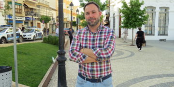 Javier Navarro: «No tardaremos mucho en anunciar nuestro acuerdo con VOX porque Tomelloso ha hablado y quiere cambio»