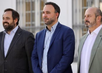 Javier Navarro: «Desalojar a Pedro Sánchez es tan necesario como el cambio político que se va a producir en Tomelloso»