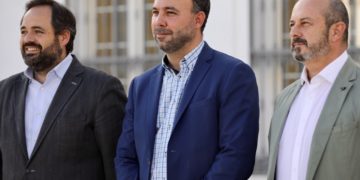 Javier Navarro: «Desalojar a Pedro Sánchez es tan necesario como el cambio político que se va a producir en Tomelloso»