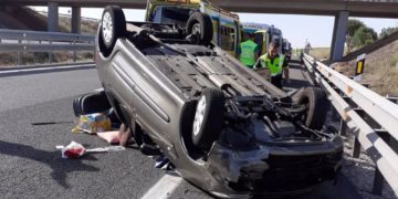 Se investigan las causas de un accidente múltiple con nueve vehículos implicados y dos jovenes heridos en la autovía A-3 de Cuenca