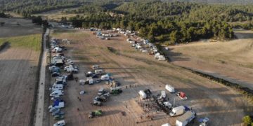 La Guardia Civil intenta desalojar una «rave» ilegal de hasta 900 participantes que comenzaba el pasado sábado en Almansa