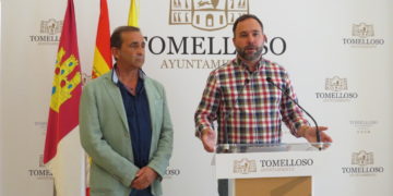Javier Navarro denuncia la «política de gastos desmesurados con ingresos reducidos» del anterior equipo de gobierno de Inmaculada Jiménez