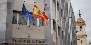 Dos hombres acusados de estafar casi nueve millones de euros a un banco serán juzgados este martes en Ciudad Real