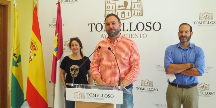 Javier Navarro: «Nuestros saneamientos no están preparados para lluvias como las caídas, necesitando realizar inversiones»