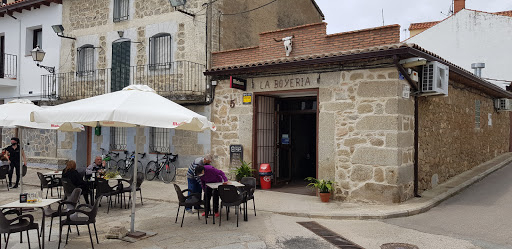 Tristeza en la localidad toledana de Pelahustán al hallarse el cadáver de Belén, dueña del bar La Boyería