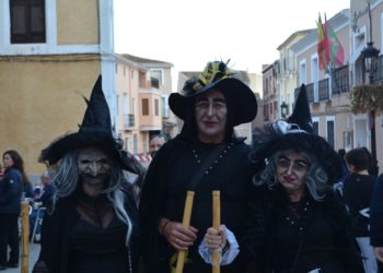 Brujas de toda España se reúnen en la localidad albaceteña de Liétor antes de Halloween para recordar su misterioso legado