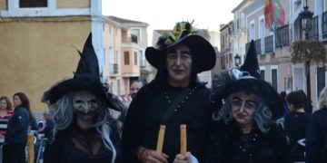Brujas de toda España se reúnen en la localidad albaceteña de Liétor antes de Halloween para recordar su misterioso legado