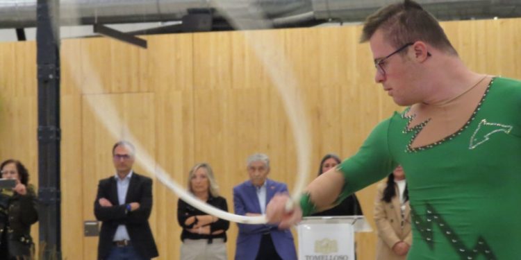 El Mercado de Abastos de Tomelloso inaugura «Imparables», la Campaña por la Inclusión de Personas con Discapacidad