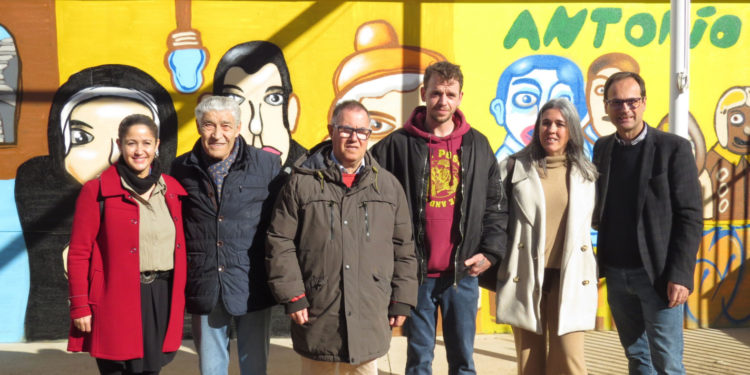 Inaugurado el mural inclusivo de Manuel Solana homenaje a Antonio Madrid en el Barrio San Antonio de Tomelloso