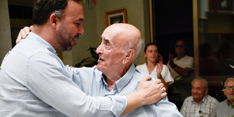 El Ayuntamiento de Tomelloso decreta un día de luto por el fallecimiento de Clemente Cuesta, primer alcalde de la democracia