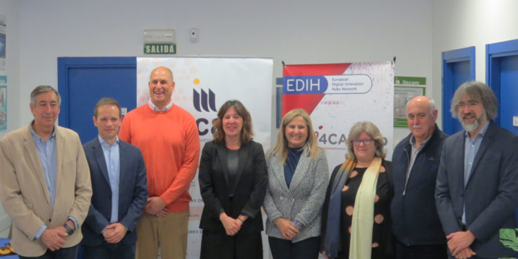 Blanca Fernández visita ITECAM y anuncia una partida de 100.000 euros para la nueva sede del centro tecnológico en Tomelloso