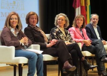 Tomelloso homenajea a cinco profesores por su reciente jubilación en un musical y emotivo acto