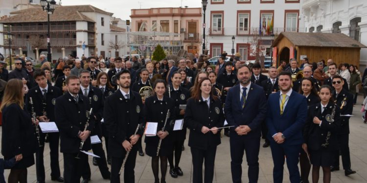 Todas las imágenes de la lectura continuada de la Constitución Española con motivo de su 45 aniversario en el Ayuntamiento de Tomelloso
