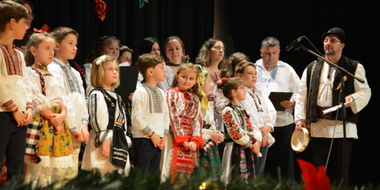 Celebrado con éxito el primer «Festival de Villancicos y Costumbres» de la Asociación Rumana de Tomelloso