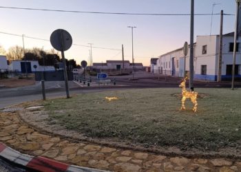 Denuncian a dos jóvenes en Argamasilla de Alba por sustraer y dañar elementos del alumbrado navideño