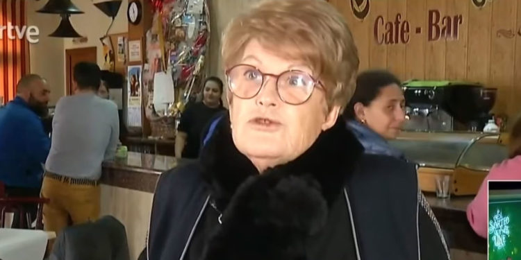 La sorprendente historia de Inmaculada, que recuperó su cartera perdida con dinero y tres series de Lotería en Mota del Cuervo