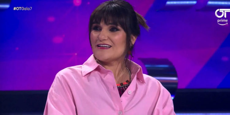 El talento manchego se hace sentir en «OT 2023» con Rozalén como jurado, que comparte consejos con los concursantes
